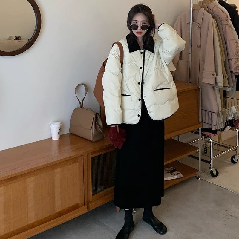 20233 black lapel down jacket for women 2023 winter new design contrasting color short fashion for small people