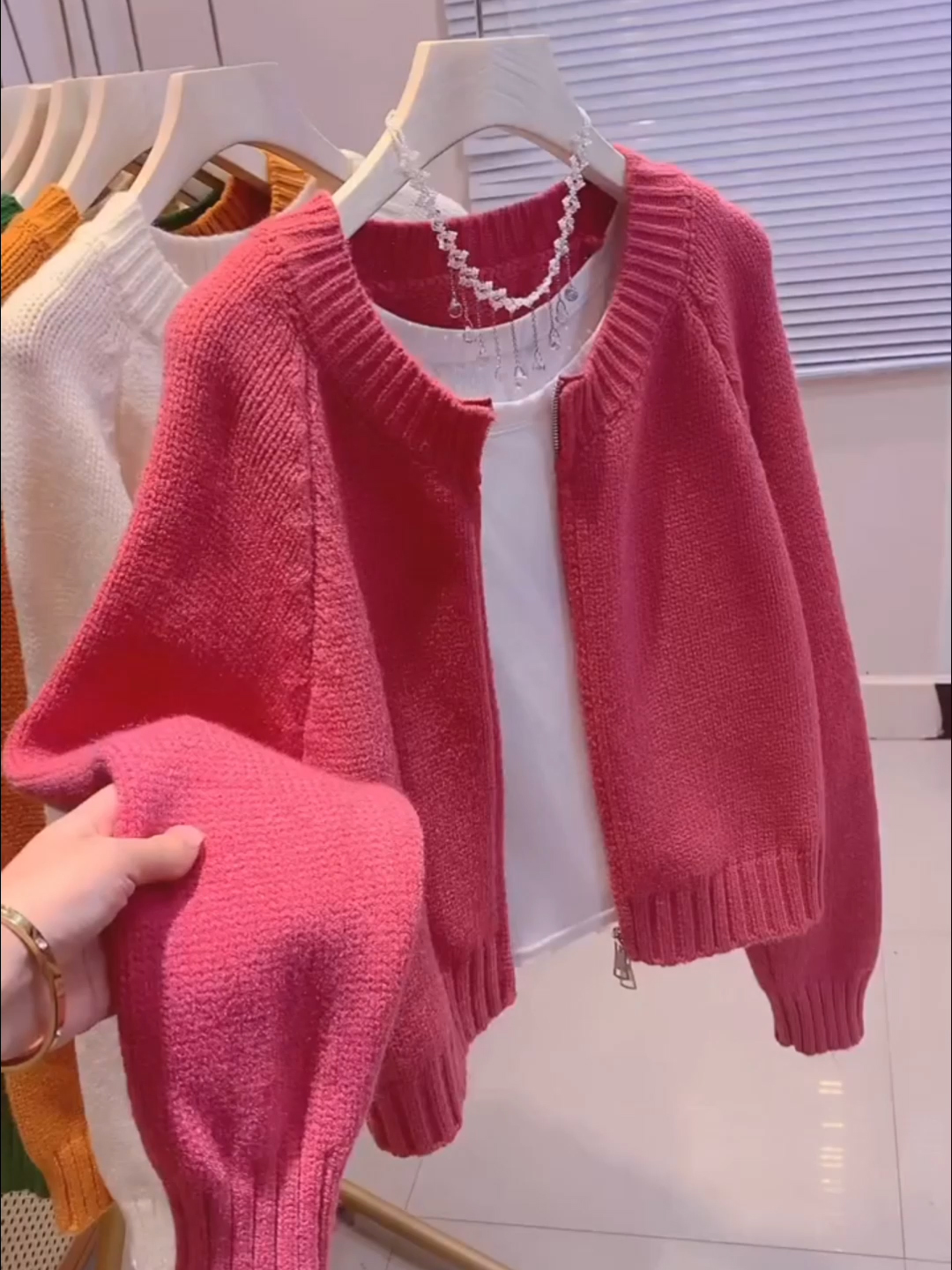 Rose Red Short Sweater Jacket Women's Autumn 2023 New Korean Style Loose Lazy Outerwear Zipper Knitted Cardigan