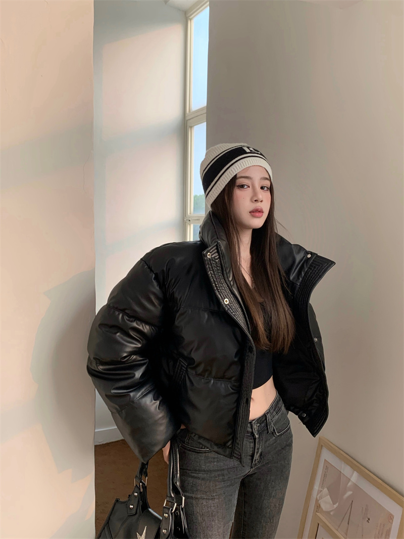 Real shot Stand collar black thickened PU leather cotton jacket women's winter bread coat short cotton jacket