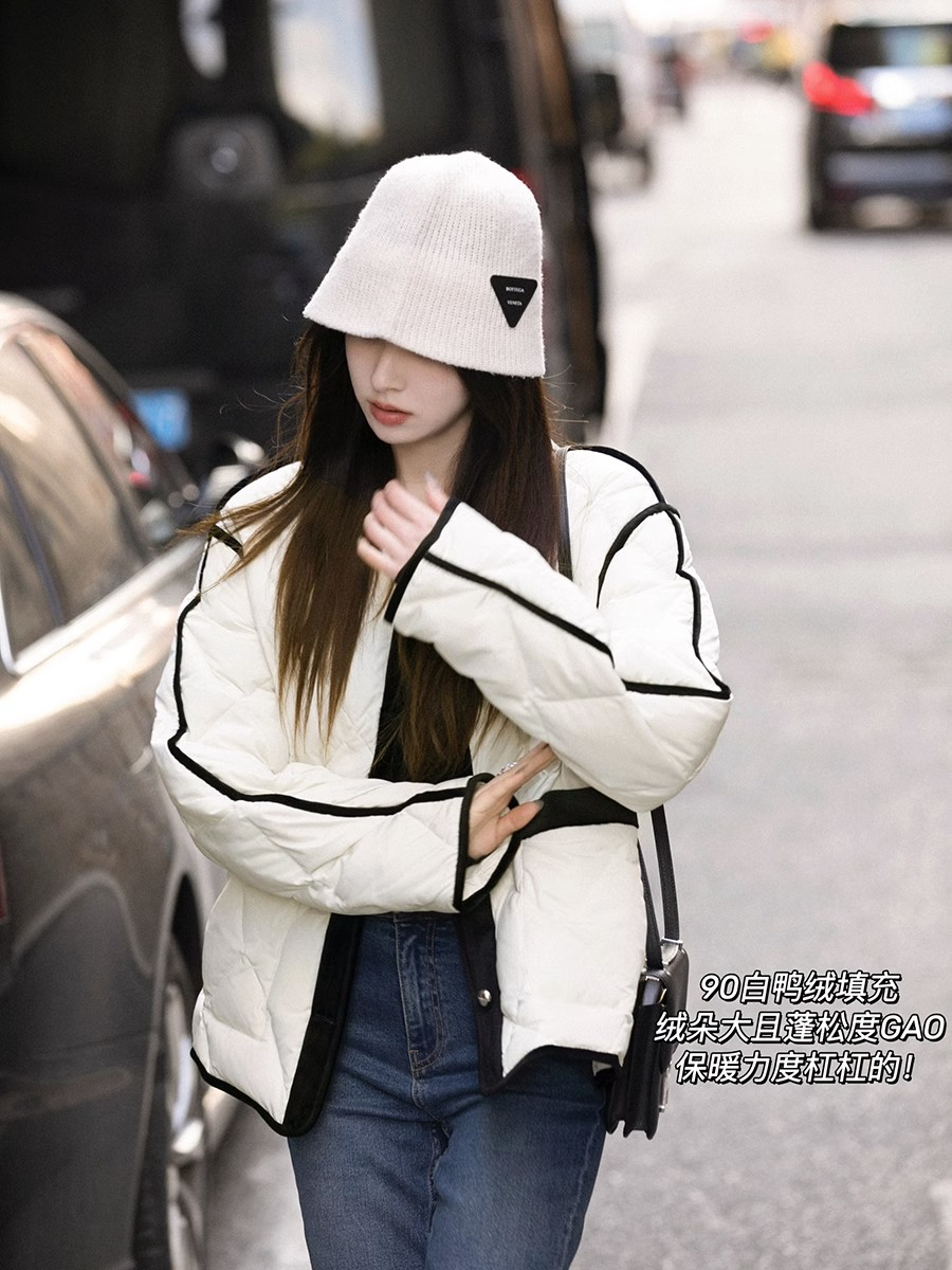 2023 Korean style fashionable high-quality camellia down jacket 90 edged down cotton rhombus jacket women's winter tops
