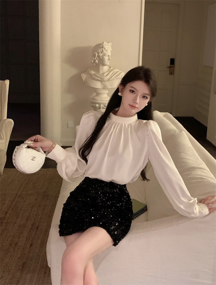 Pearl collar puff sleeve satin shirt + sequined skirt suit