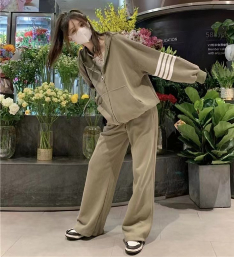  Sports Suit for Female Students in Autumn Korean Style Loose Slim Fashion Internet Celebrity Sweatshirt Casual Two-piece Trendy Set