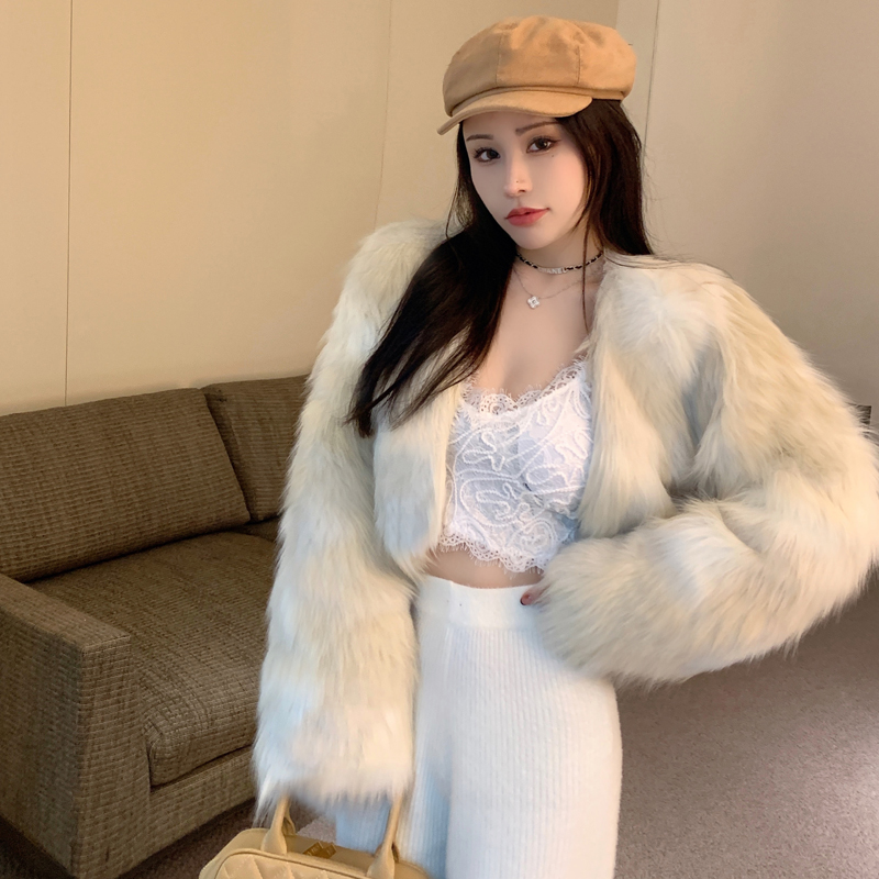 Real shot of new winter Korean style casual small fragrance imitation fox fur coat women's short young style top trendy
