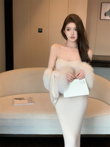 Real shot of autumn and winter atmosphere furry splicing shawl sweater jacket chain suspender long skirt two-piece set
