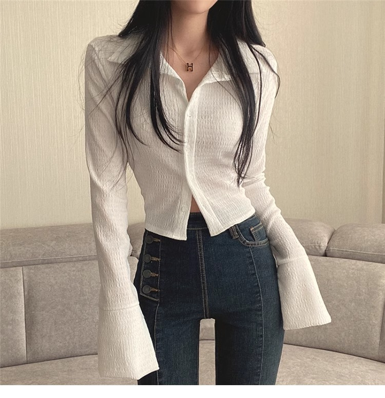 官圖 襯衫女秋季修身喇叭袖長袖設計感短款新款氣質上衣潮開衫