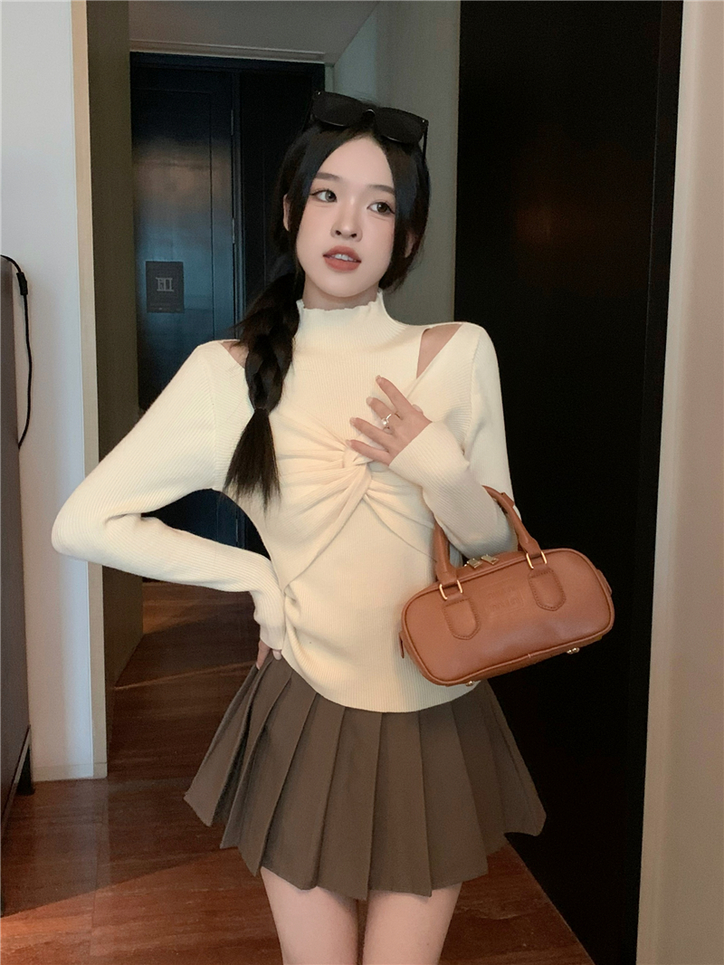 Real shot of half turtleneck knitted top with twist design for women, slim and versatile long-sleeved bottoming shirt and sweater