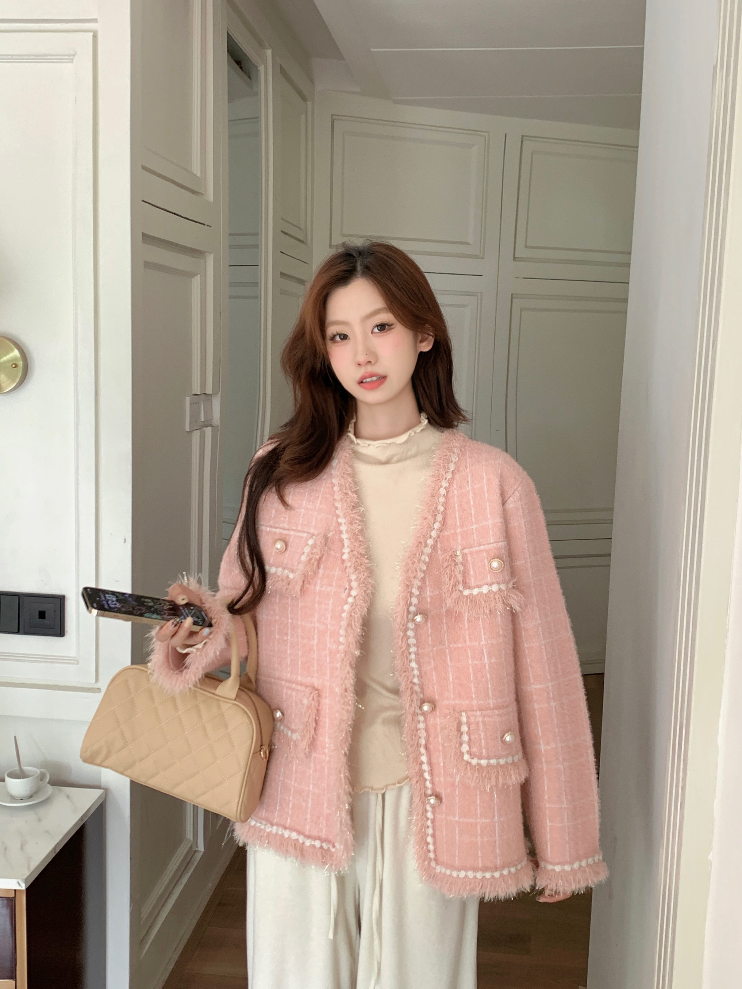 Real shot of sweet little fragrance V-neck tassel jacket for women knitted sweater cardigan imitation mink velvet top