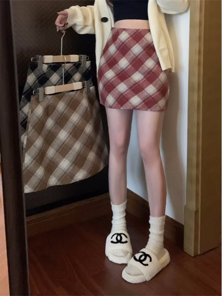 半身裙2023新款女秋冬格子毛呢高腰紅色小個子a字包臀裙短裙裙子