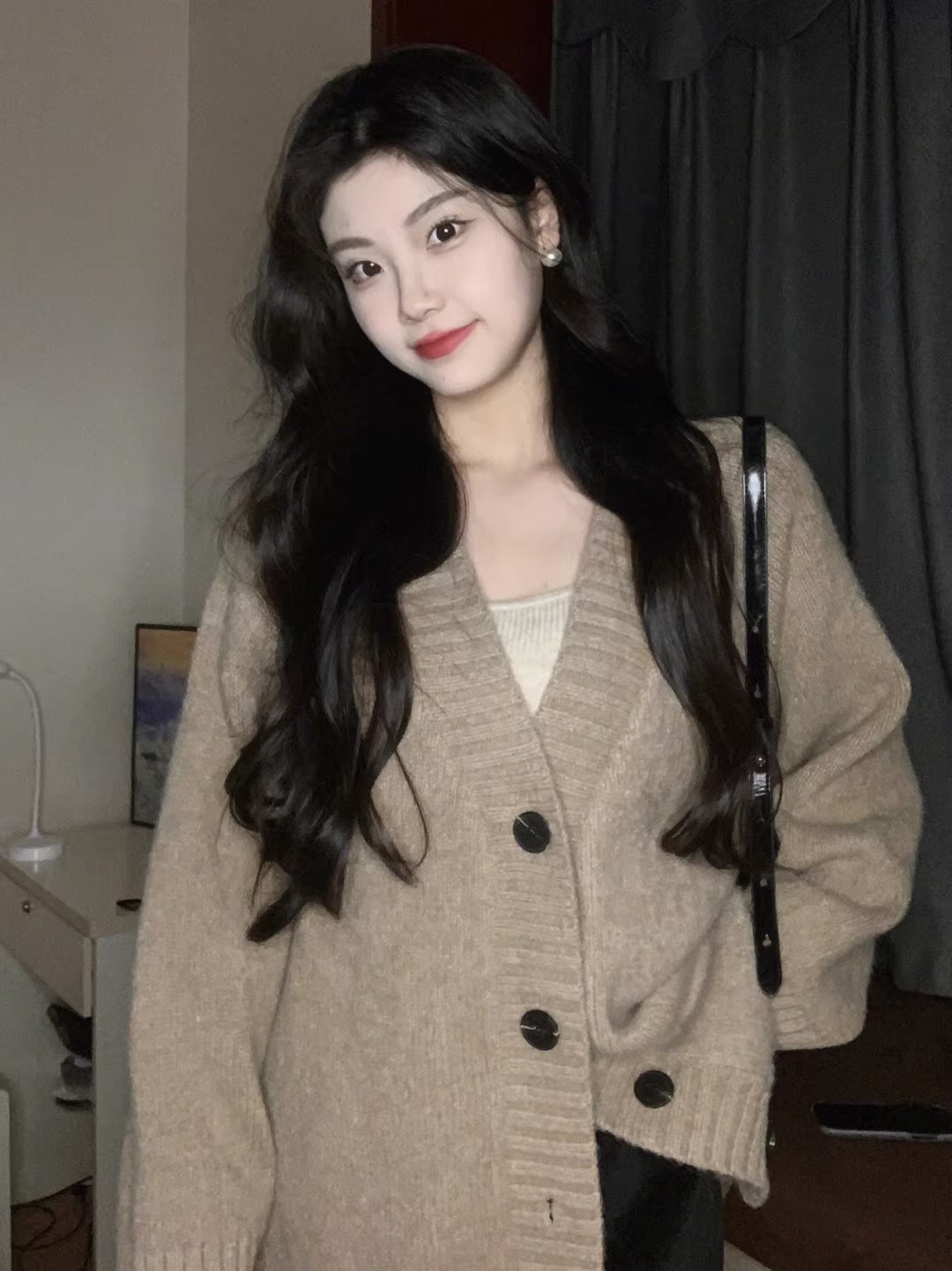 慵懶風V領毛衣外套女加厚秋冬新款復古設計感中長款針織開衫上衣