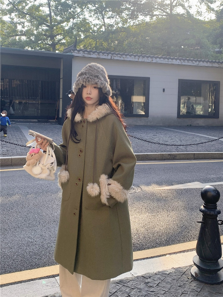Real shot ~ Woolen coat women's 2023 new forest green cloak mid-length hooded woolen coat