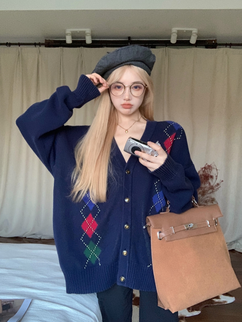 實拍 復古學院風V領菱格紋炒粉針織開衫女士秋季新款毛衣外套