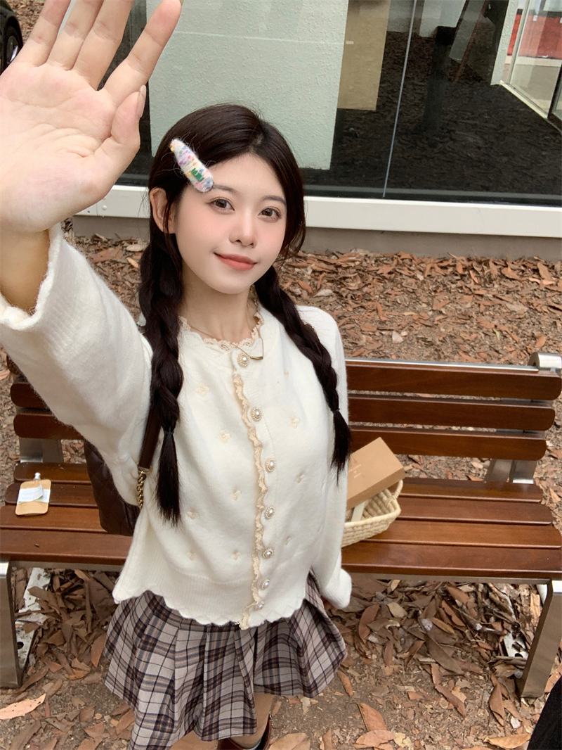 實拍 冬季新款韓系甜美減齡繡花設計蕾絲花邊領毛衣針織開衫