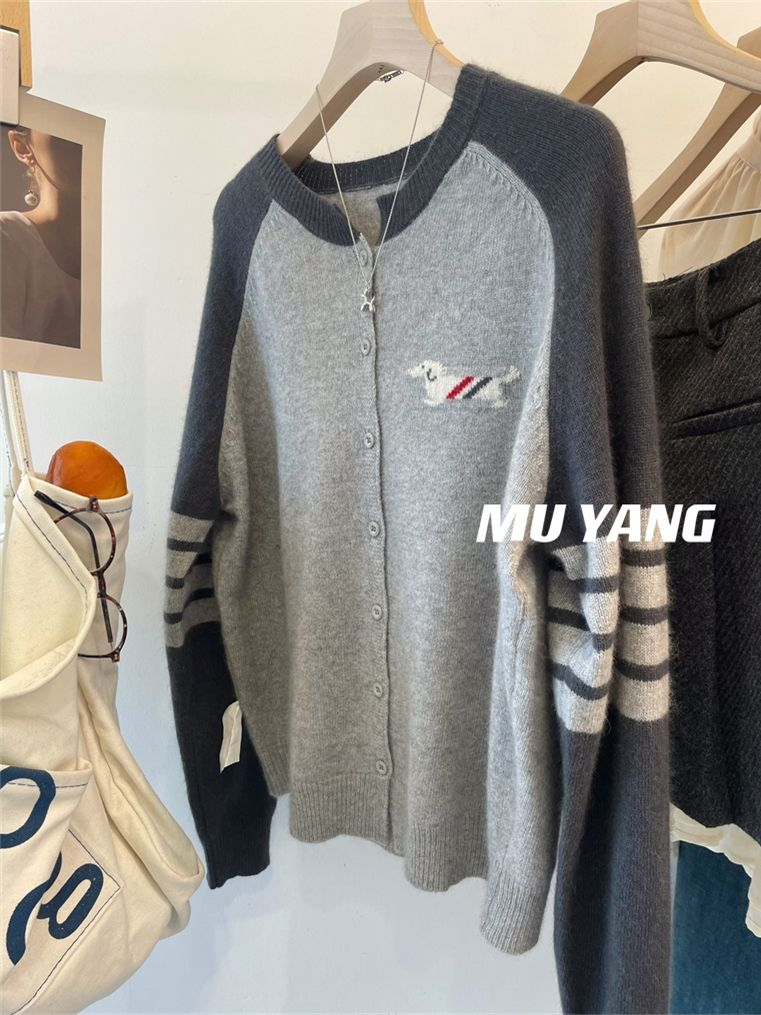 北極絨外貿剪標真的很好穿細軟小狗刺繡毛衣針織開衫拼色上衣