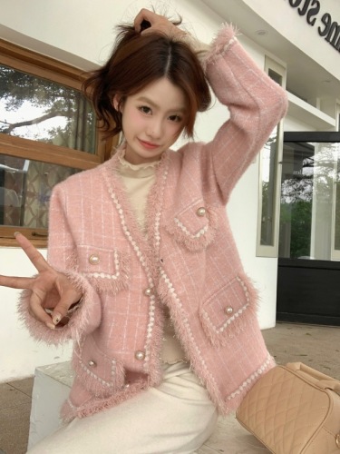 Real shot of sweet little fragrance V-neck tassel jacket for women knitted sweater cardigan imitation mink velvet top