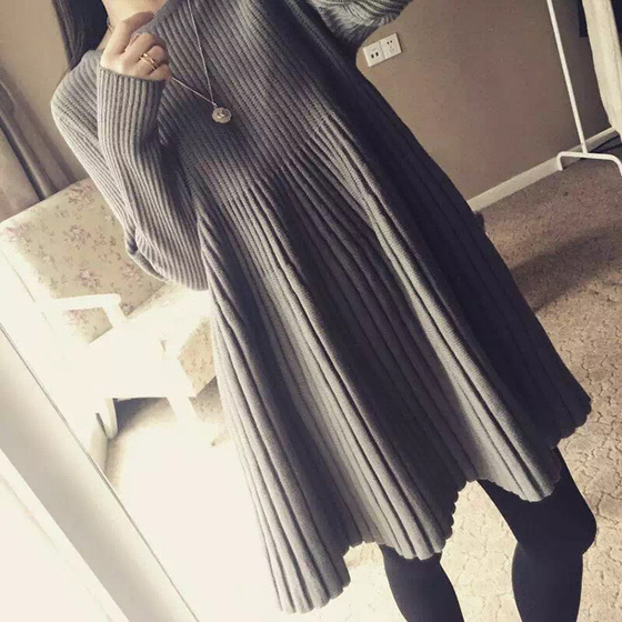 Korean autumn and winter mid-length knitted sweater girl doll pullover pleated puffy A-line dress