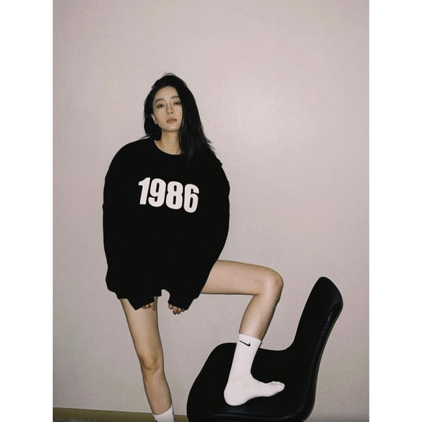 Women's autumn and winter loose and lazy top with velvet and thickened letter print hooded sweatshirt