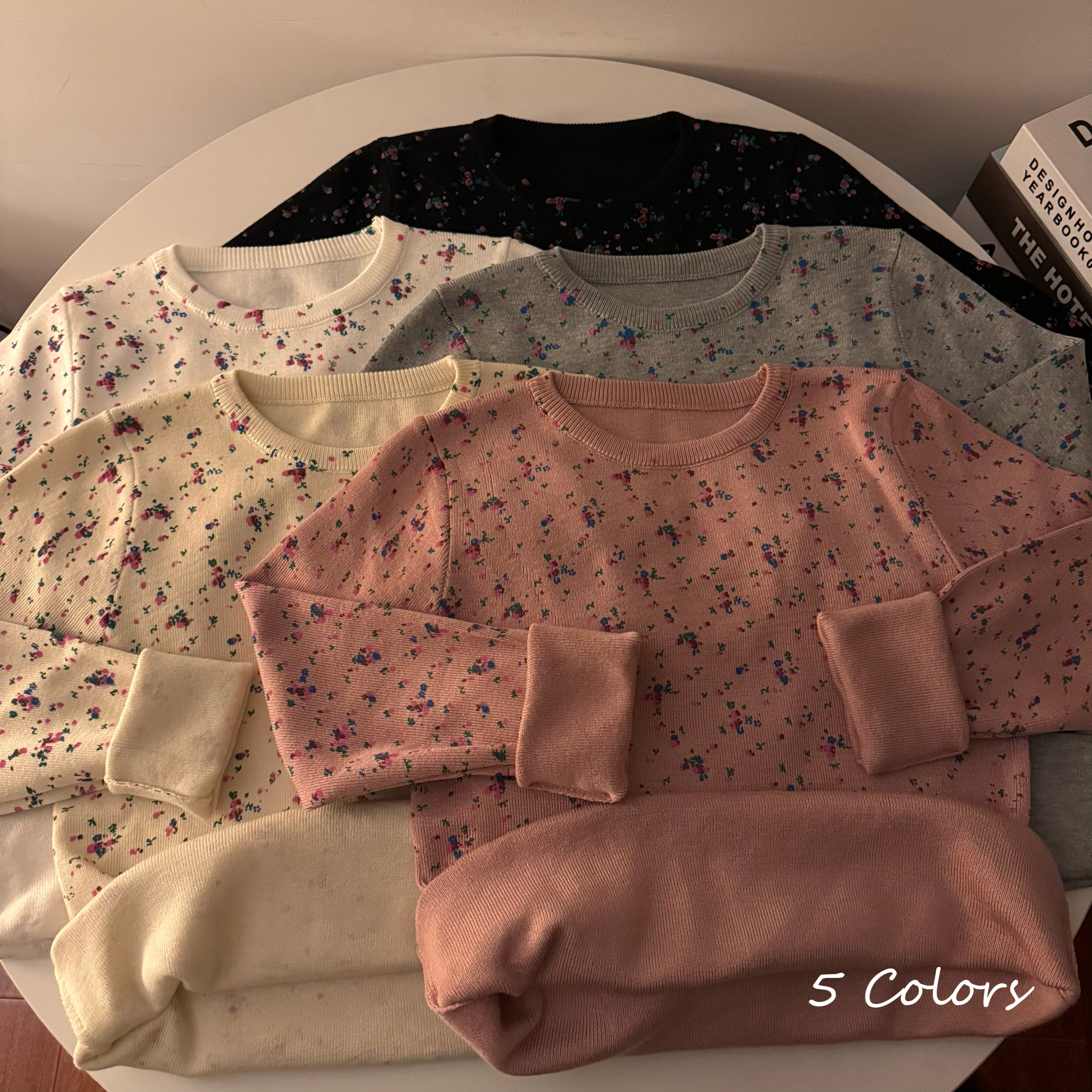 Real shot of fresh small floral round neck long-sleeved sweater for women winter new slim-fitting bottoming shirt versatile top