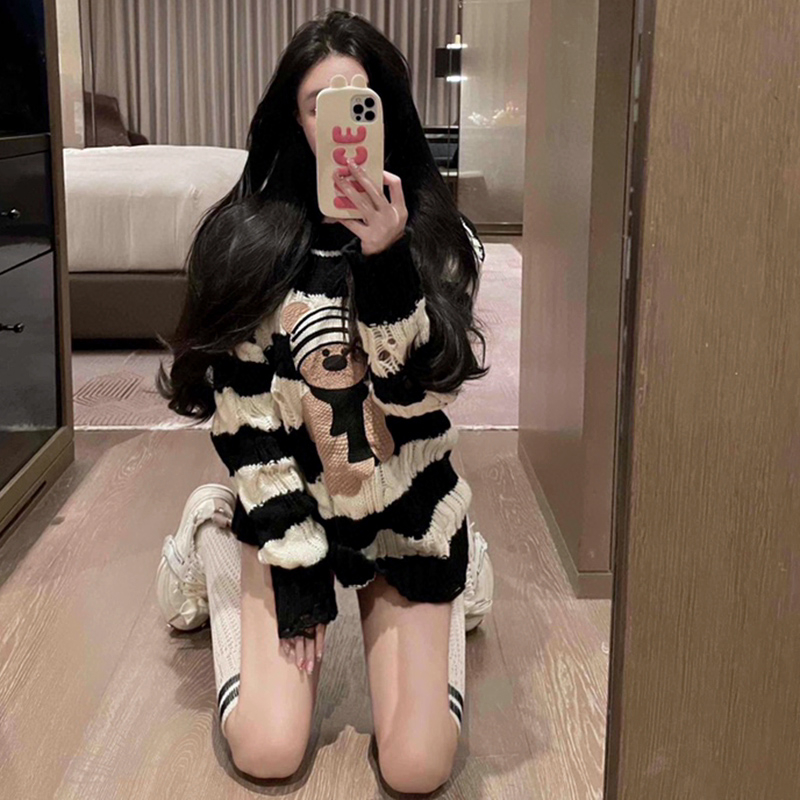 Lazy style striped cartoon long-sleeved sweater for women autumn and winter new loose casual mid-length soft waxy knitted top