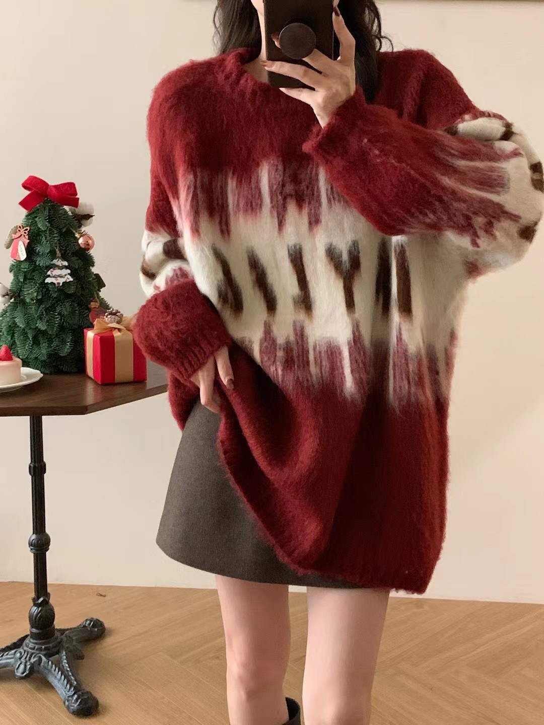 Lazy style retro gradient color sweater for women winter 2023 new high-end loose versatile long-sleeved sweater trend