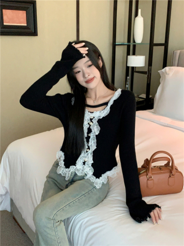 Real shot of French style lace splicing long-sleeved sweater for women slimming short top