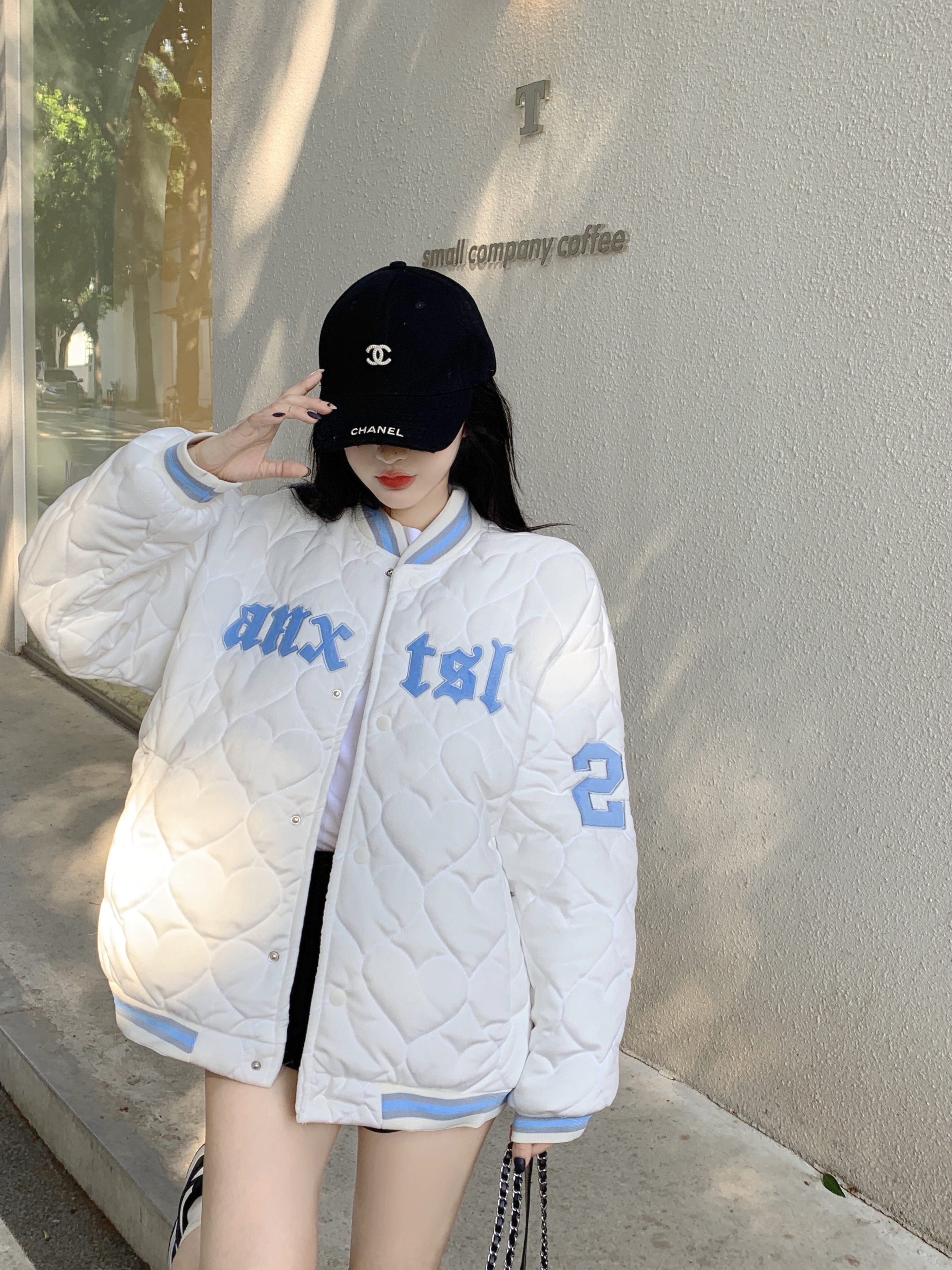 Real shot of autumn and winter couples loose and versatile casual thickened embroidered baseball uniform cotton jacket for women