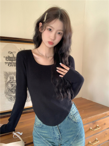 Real shot autumn and winter~ Korean solid color slim U-neck sweater long-sleeved curved top for women