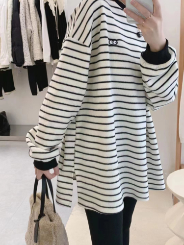 Striped German velvet mid-length bottoming shirt for women, autumn and winter design niche plus velvet long-sleeved T-shirt top