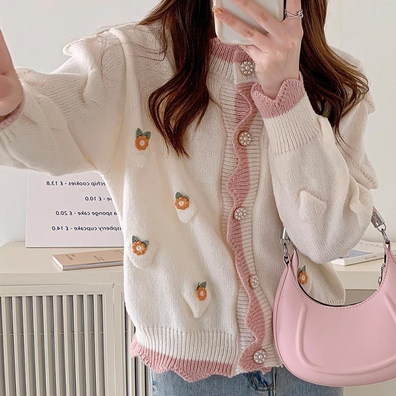 Autumn and winter new sweet three-dimensional flower soft waxy cardigan sweater for women knitted design versatile tops and jackets for girls