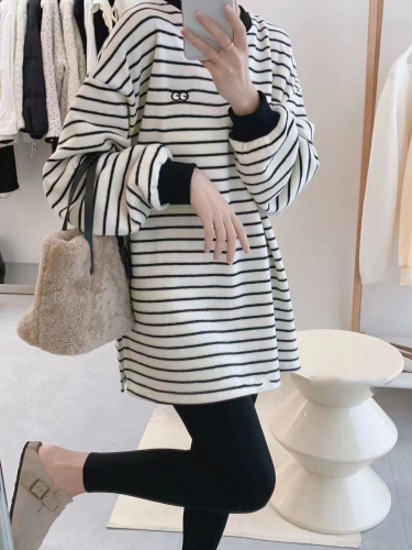 Striped German velvet mid-length bottoming shirt for women, autumn and winter design niche plus velvet long-sleeved T-shirt top