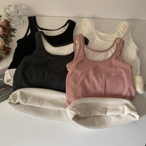 Real shot of solid color plus velvet thermal underwear for women, slim round neck bottoming shirt with vest top that can be worn outside