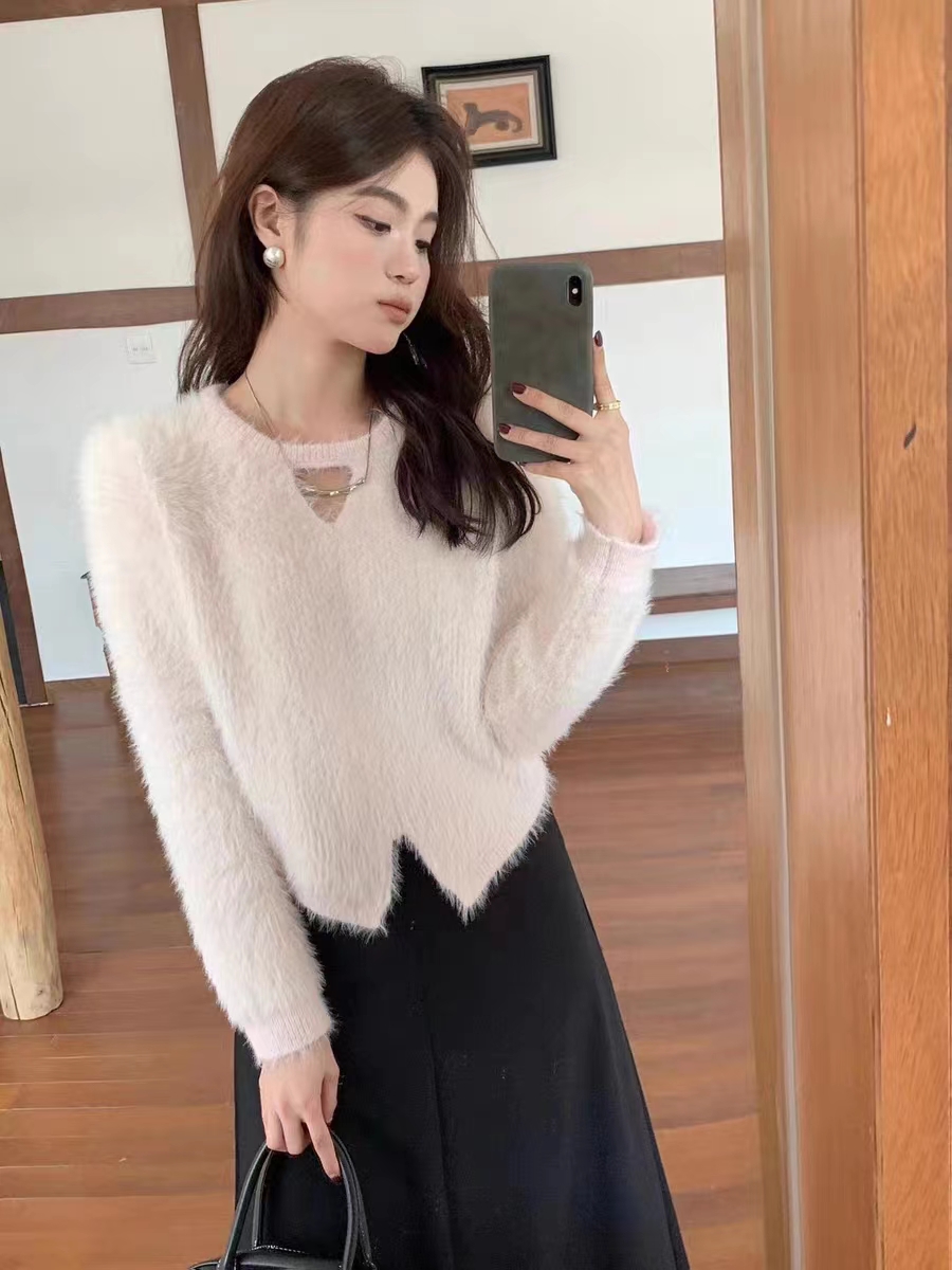 Long-sleeved sweater for women in autumn and winter new style mink fur hollow sweater short style petite high-end temperament trendy top