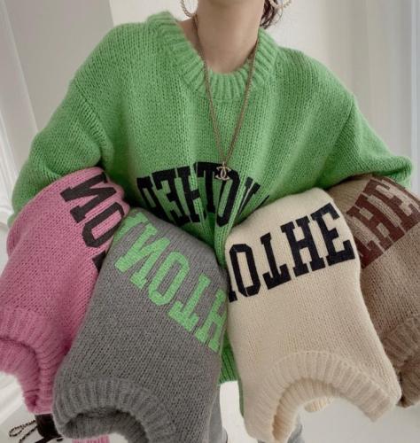 Korean chic candy-colored round neck letter printed pullover loose skin-friendly long-sleeved thickened knitted sweater for women