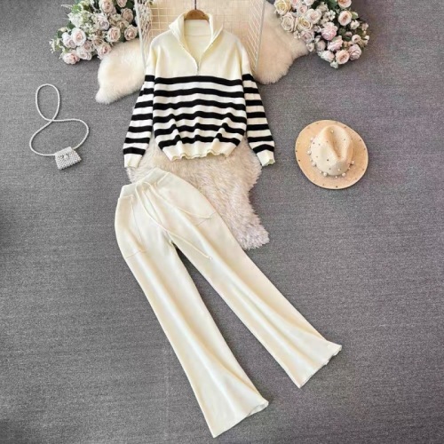 Fashion suit for women in autumn and winter contrast striped polo collar loose knitted sweater two-piece set high-waisted wide-leg pants