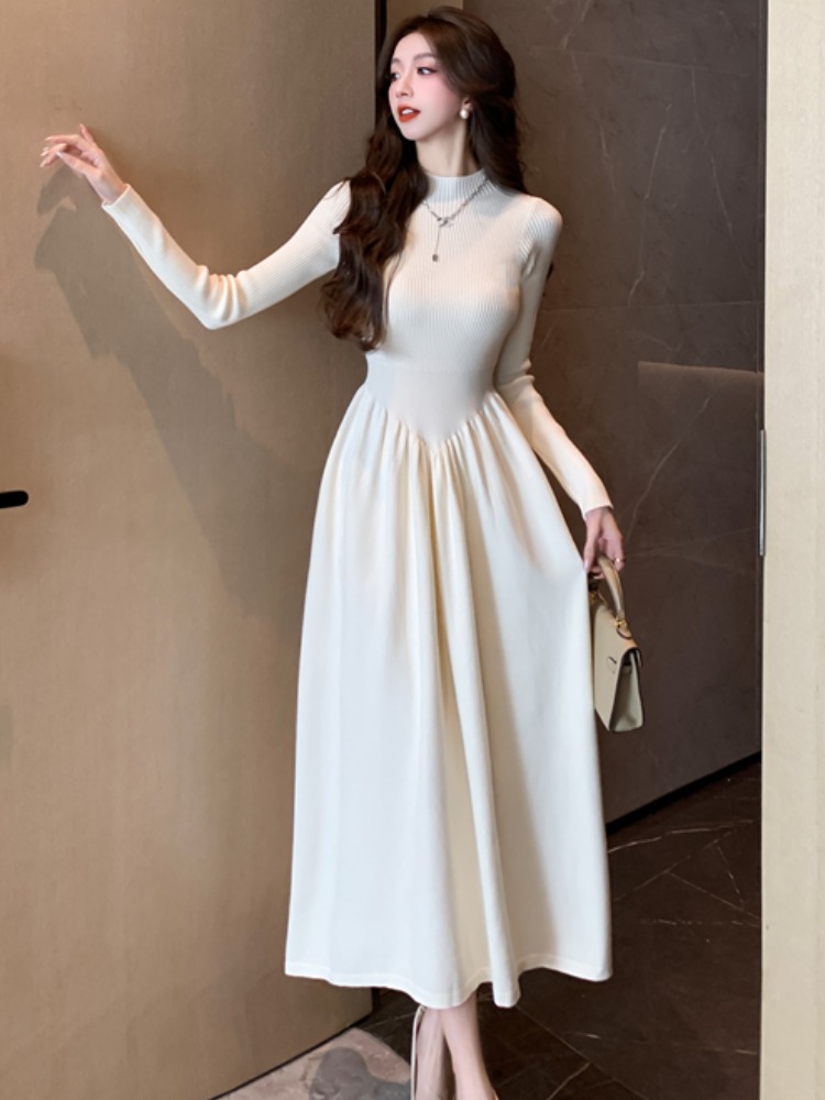 Autumn and winter goddess-style half-high collar knitted dress for women with coat, high-end waist-cinching bottoming A-line long skirt