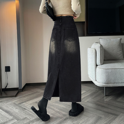 Real shot of 2023 autumn fashion trend new American retro denim skirt for women