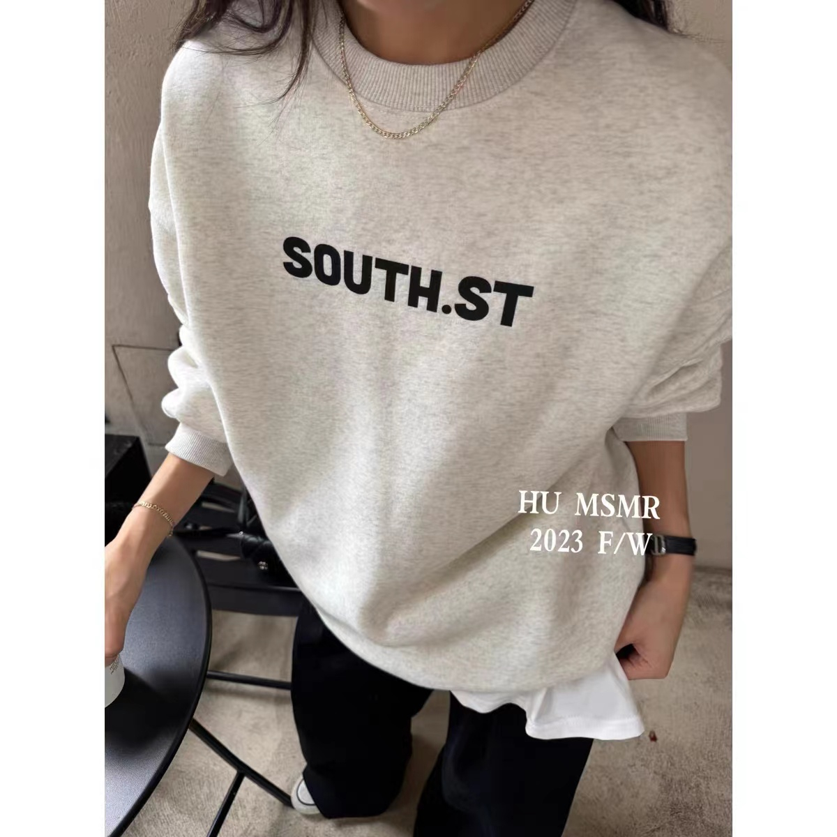 2023 Winter New Style Casual Versatile Loose Velvet Letter Printed Round Neck Sweatshirt for Women