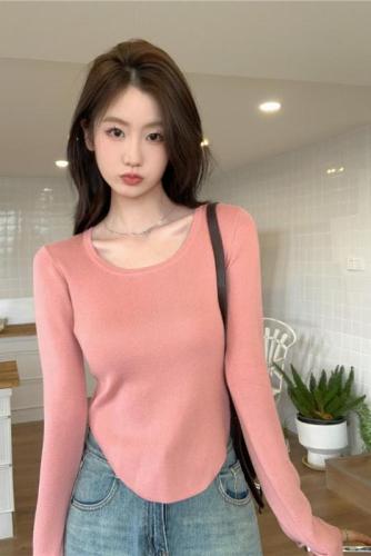 Real shot autumn and winter~ Korean solid color slim U-neck sweater long-sleeved curved top for women