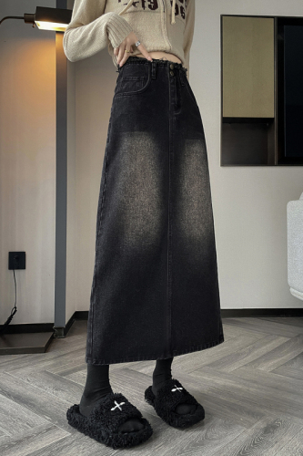 Real shot of 2023 autumn fashion trend new American retro denim skirt for women