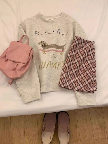 Cotton Blends Slim Fit 310g Puppy Print American Style Hooded Crew Neck Sweatshirt for Women - Autumn/Winter