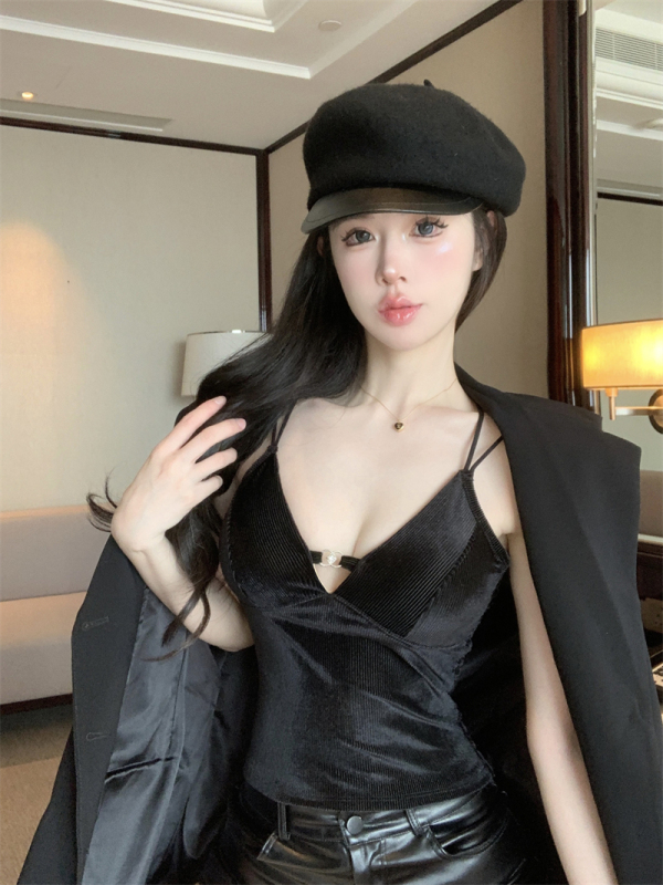 實拍~設計感性感v領低領金絲絨打底內搭吊帶小背心
