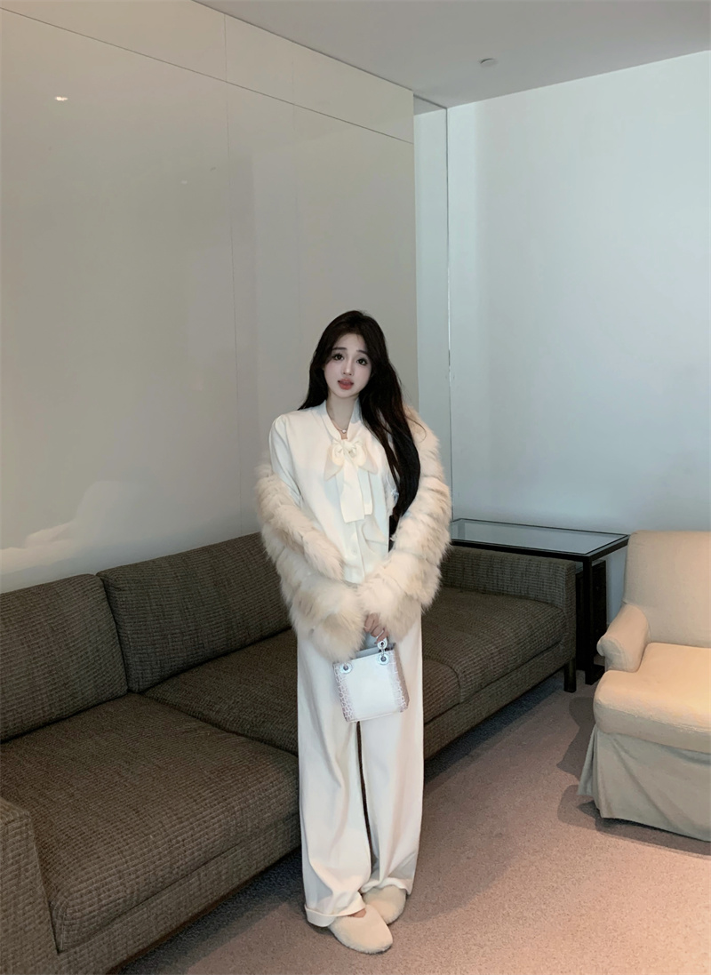 實拍  白色氣質套裝女秋冬季v領長袖打底針織開衫寬鬆高腰闊腿褲