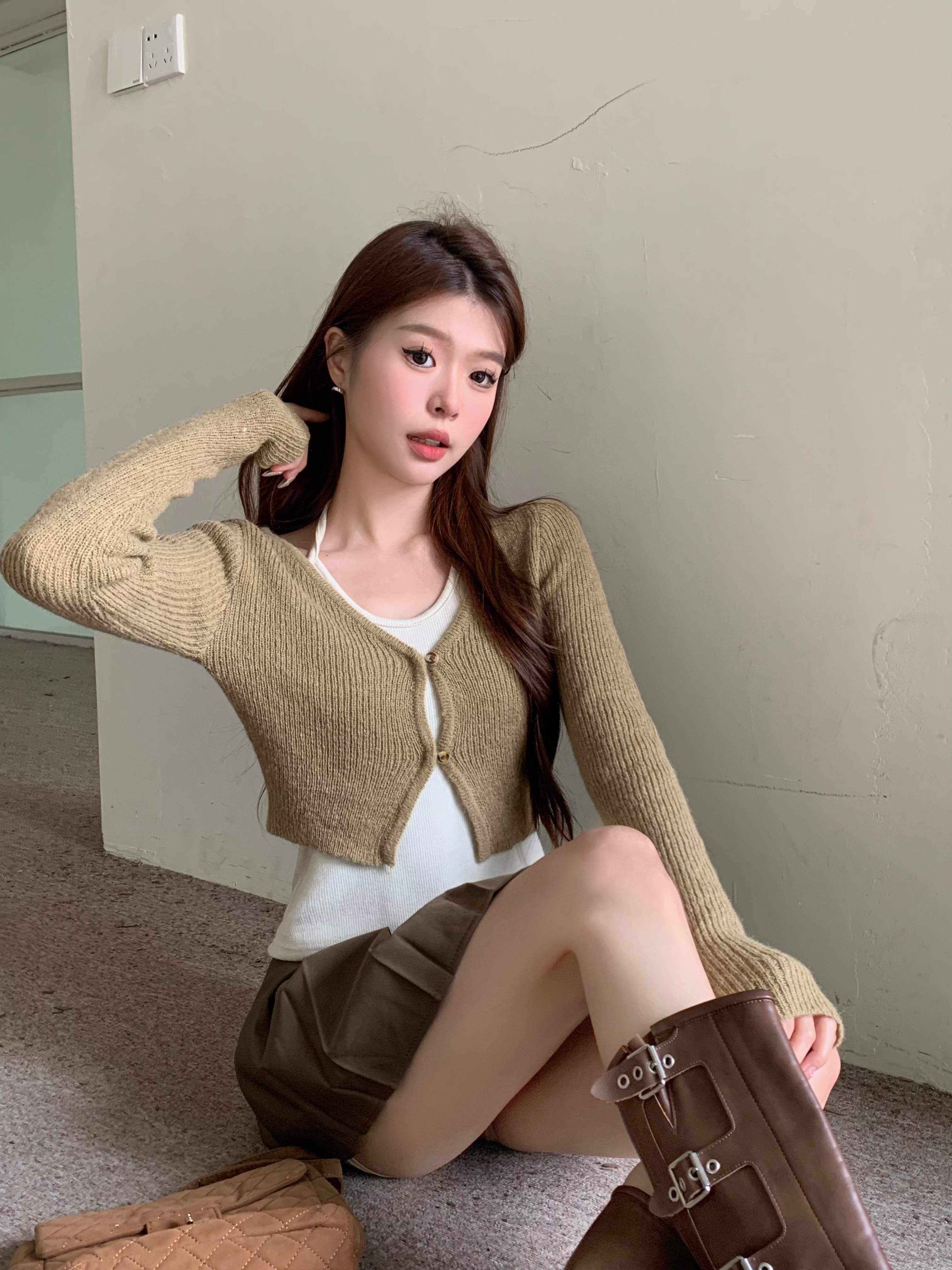 Real shot~Sweet and spicy cardigan jacket + halter neck strap two-piece set long-sleeved knitted slim short top