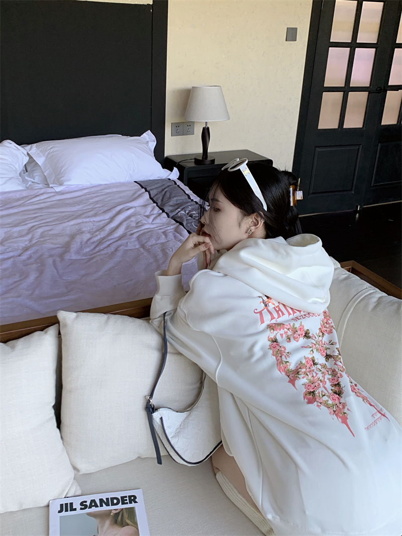 實拍 白色連帽休閒寬鬆百搭衛衣女印花日系bf風學院上衣