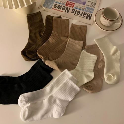 实拍韩版袜子女中筒袜纯色长袜秋冬纯棉长筒堆堆袜6双装