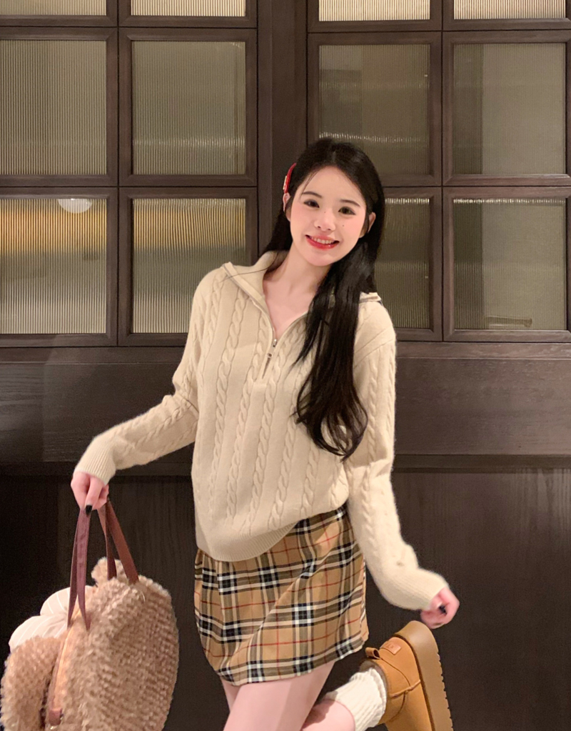 Real shot of lazy style twist knitted sweater for women half turtleneck zipper pullover sweater short loose top