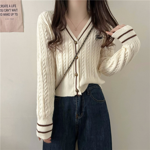 Real shot~Autumn and winter new college style retro V-neck embroidered twist top cardigan sweater jacket