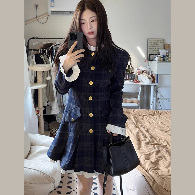 2023秋冬季新款長袖格子超好看連衣裙小個子女法式小香赫本風短裙