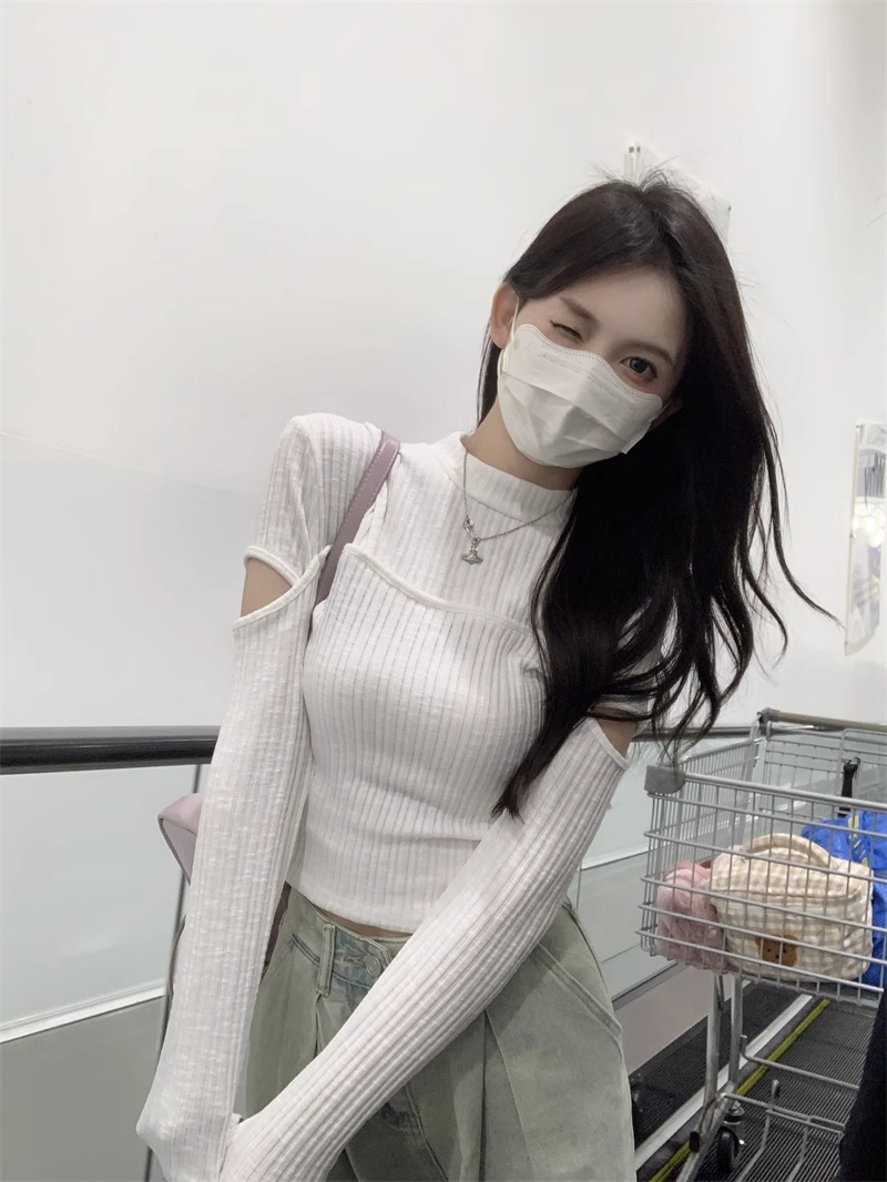 天貓質量設計感鏤空長袖半高領針織衫女新款小眾修身顯瘦上衣