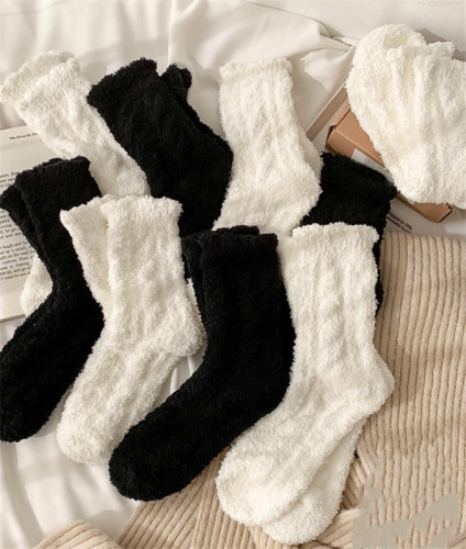 实拍价~珊瑚绒袜女中筒袜秋冬季加绒加厚保暖麻花睡眠地板袜