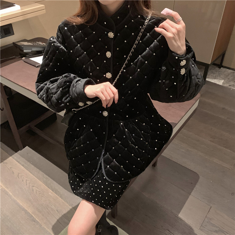 實拍~重工黑天鵝鑽石扣閃片菱形格紋燈籠袖外套棉服+高腰短裙